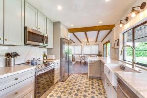 2 Mi to Old Town La Quinta: Home w Private Pool!