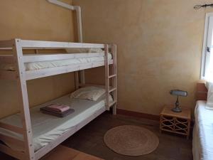 Maisons de vacances Maisonnette dans mas authentique avec piscine : photos des chambres