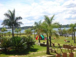 Flat Life Resort com vista do Lago