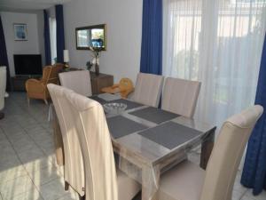 Beachside Retreat w BBQ