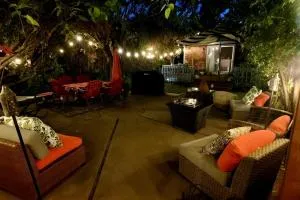 Secret Oasis in Sacramento! - Carmichael