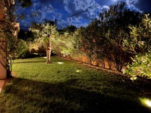 Villas Private swimming pool & jacuzzi magnifique villa provencale : photos des chambres