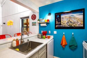 Jetts Lodge, Walk to Lifts!