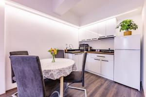 KRIK Apartments