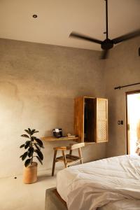 Tukasa - Surfhouse Popoyo