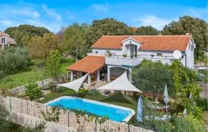 Amazing Home In Oklaj With Wifi - Oklaj