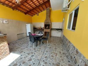 Casa, para ,10 pessoas,com piscina