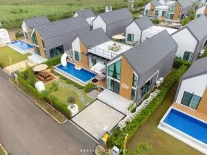 The Family at Khaoyai - Wangkata