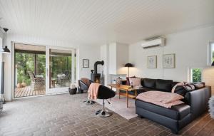 Three-Bedroom Holiday Home Thyholm With A Fireplace 06