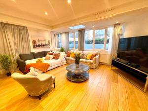 Chelsea Private 2 Beds Flat