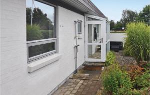 Three-Bedroom Holiday Home In Nyborg