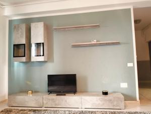 Golden Apartment - Militari Residence Bucharest