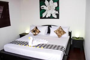 Villa Gardenia - 6 Bedrooms with Pool in Seminyak