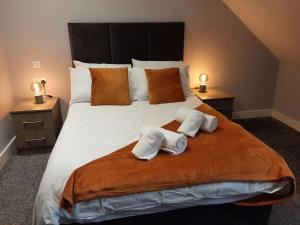 Central 3 beds with parking