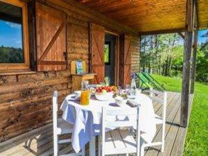 Chalets Chalet in France with Forest Views : photos des chambres