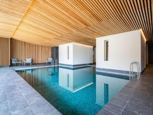 Appartements Chalet in Auris-en-Oisans with Balcony Views : photos des chambres