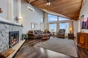 Mt. Baker View Harbor King Bed Fire Pit - Оук-Харбор