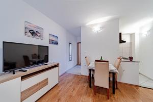 Apartments by the sea Zaklopatica, Lastovo - 8342