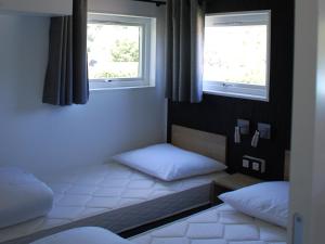 Chalet in Baalse Hei with Modern Comforts