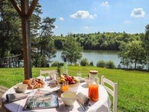 Chalets Chalet in France with Lake View : photos des chambres