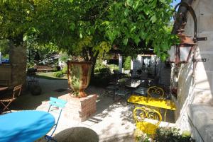 Maisons d'hotes Le Grand Logis - Guest house - Bed and Breakfast : photos des chambres