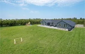 Lovely Home In Jerup With Sauna - Bratten Strand