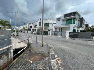 TAMU Homestay 4BR aircond wifi for islam