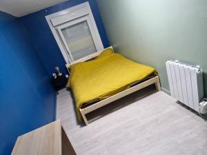 Maisons de vacances Lumineuse avec jardin : photos des chambres