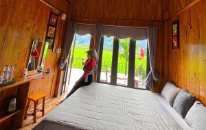 mai chau rice fields homestay