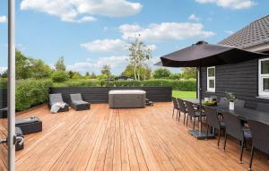 Amazing Home In Hadsund With Kitchen