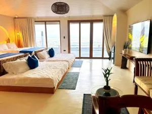 The Sandbar Villa at Sunset Stays - Botolan