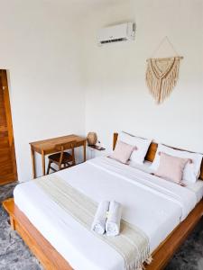 Turtle House Surf & Stay