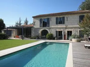 **Charmant Mas Rénové avec Piscine et Jardin au Cœur de la Provence!** - FR-1-599-17 - 博凯尔