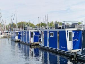 Water Lodge in Naarden with Marina Views
