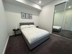 Chic Apartment Gladesville