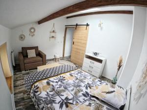 Évasion paisible à la montagne avec cheminée et animaux admis - FR-1-489-553