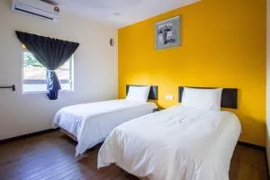 Plumeria 4BR Garden House by uBook - Kampong Bagan Dalam