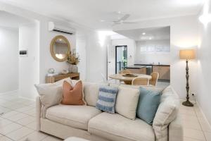 Discover a Stylish and Tranquil Haven by the Pool