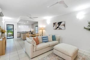 Discover a Stylish and Tranquil Haven by the Pool