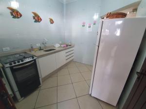 Casa na praia condomínio, com piscina!