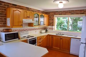 Birchgrove Terrace 1 - Bring your own linen