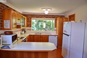 Birchgrove Terrace 1 - Bring your own linen