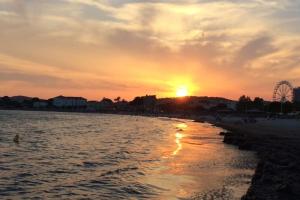 Rez-de-jardin à 3 min à pied de la plage des Sablettes