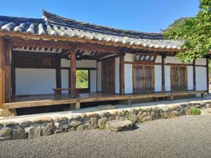 Healing hanok in Otgol village