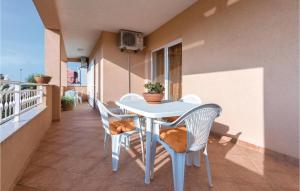 2 Bedroom Amazing Apartment In Pula 