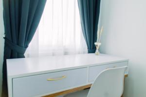 Cozy Stay Studio Apartment at B Residence near AEON Mall By Travelio