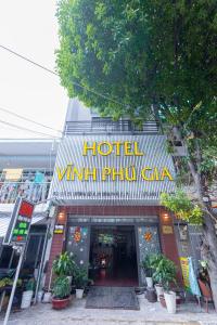 Phú Gia Hotel