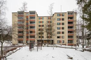 Spacious studio apartment with balcony long stay