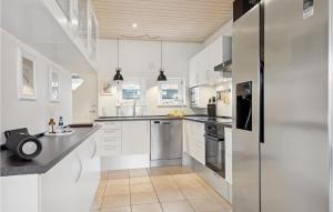 Gorgeous Home In Juelsminde With Wifi