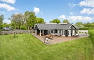 Lovely Home In Rødvig Stevns With Wifi - Strøby Ladeplads